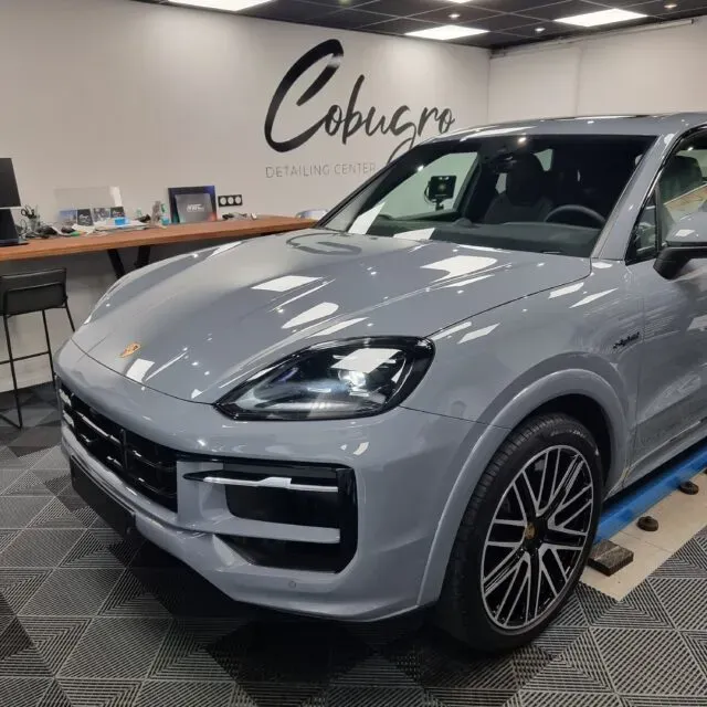 Lustrage voiture à La Rochelle : faites briller votre véhicule !