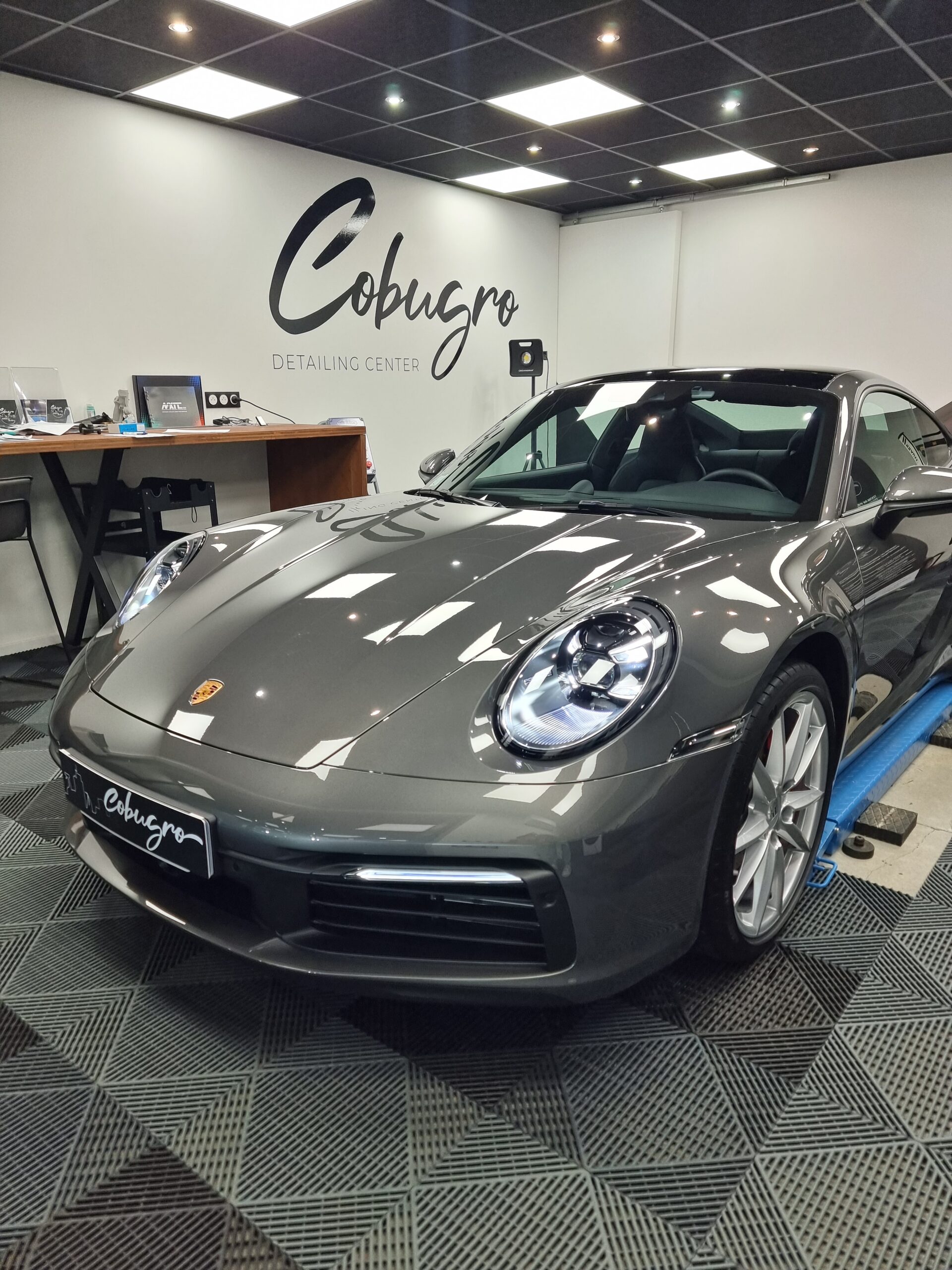 Porsche 911 992 Carrera 4S